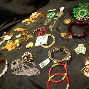 jewelry bundle lot 1